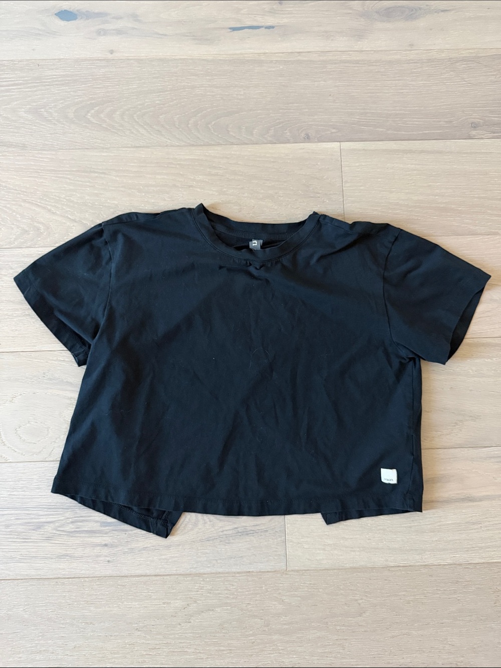 Vuori Black Short Sleeve Crop Tee - Open Back